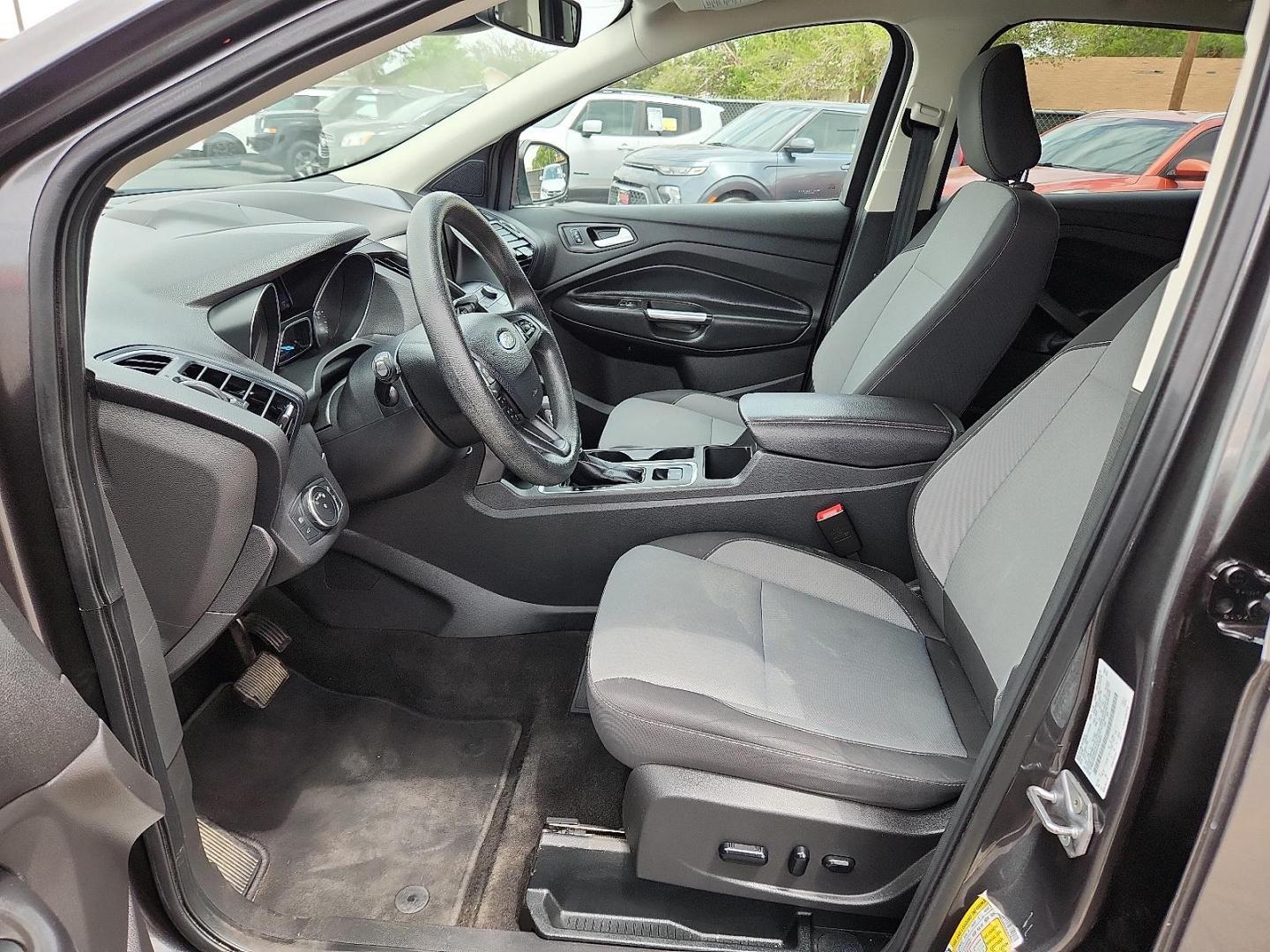 2019 GRAY Ford Escape SE (1FMCU0GDXKU) with an EcoBoost 1.5L I-4 gasoline direct injection, DOHC, iVCT variable valve control, intercooled turbo, regular unleaded, engine with 179HP engine, located at 4110 Avenue Q, Lubbock, 79412, 33.556553, -101.855820 - 04/10/2025 KEY IN ENVELOPE GOD - Photo#6