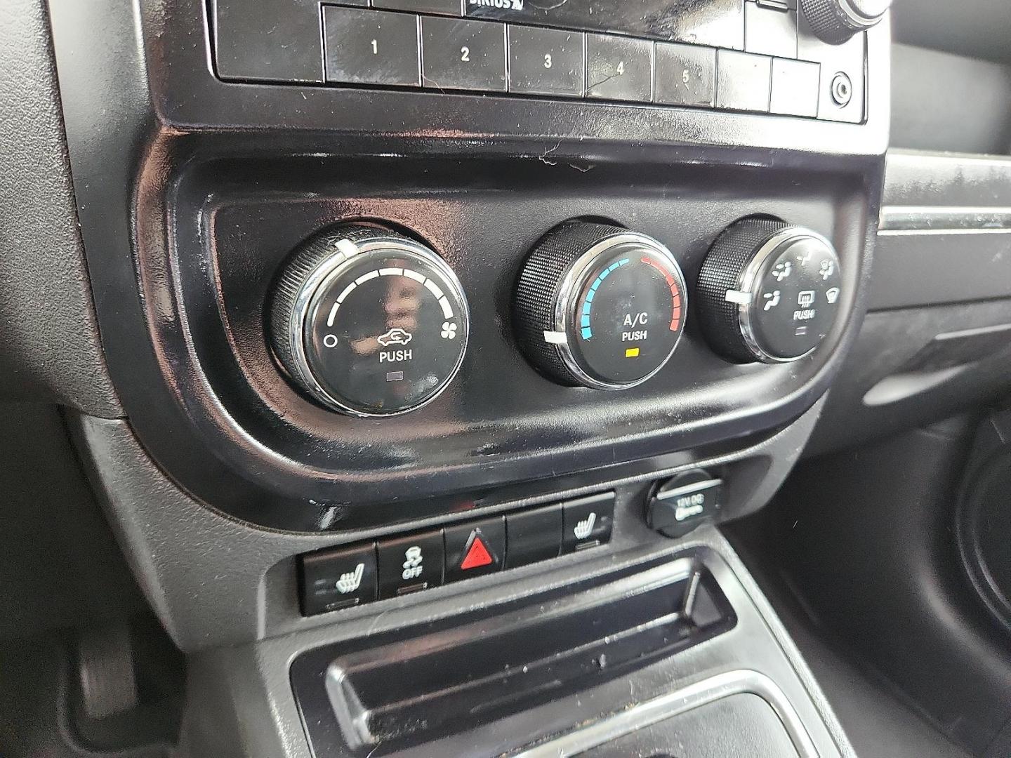 2017 BLACK Jeep Patriot Sport SE 4x4 (1C4NJRBBXHD) with an 2.4L I-4 DOHC, variable valve control, regular unleaded, engine with 172HP engine, located at 4110 Avenue Q, Lubbock, 79412, 33.556553, -101.855820 - 04/18/2025 KEY IN ENVELOPE GOD - Photo#8