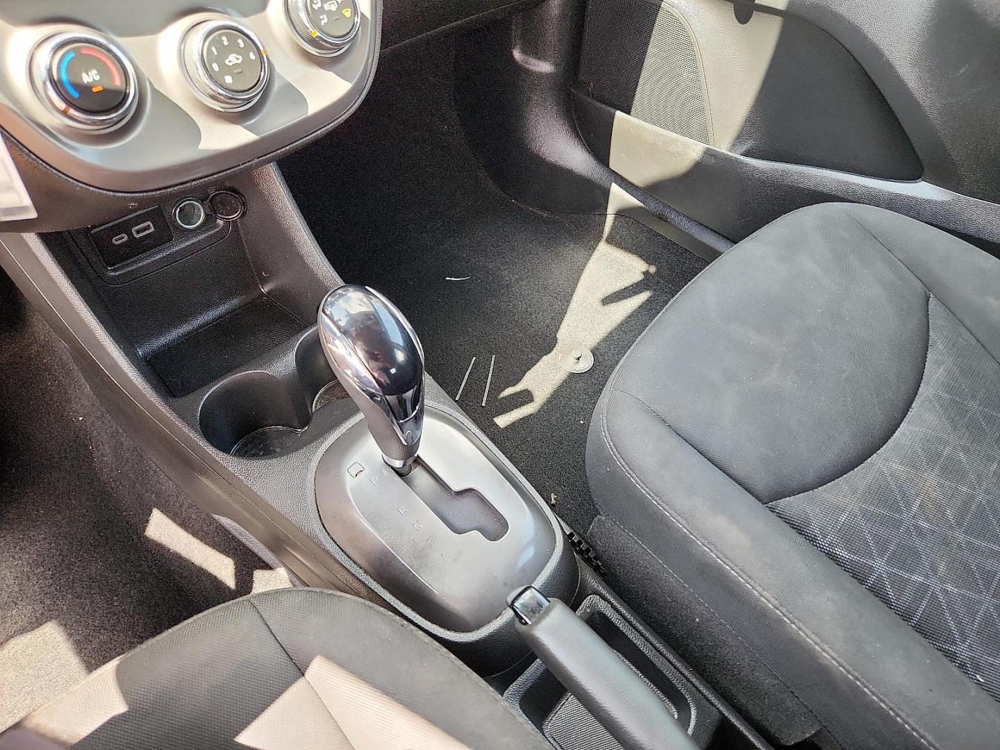 2021 BLUE Chevrolet Spark FWD LS Automatic (KL8CB6SA7MC) with an 1.4L I-4 DOHC, variable valve control, regular unleaded, engine with 98HP engine, located at 4110 Avenue Q, Lubbock, 79412, 33.556553, -101.855820 - 04/19/2025 KEY IN ENVELOPE GOD - Photo#11