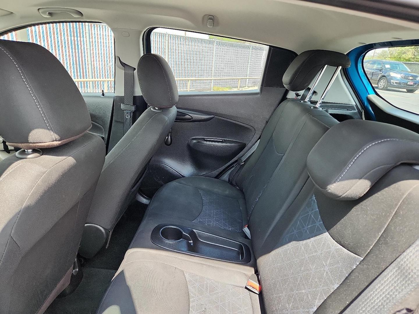 2021 BLUE Chevrolet Spark FWD LS Automatic (KL8CB6SA7MC) with an 1.4L I-4 DOHC, variable valve control, regular unleaded, engine with 98HP engine, located at 4110 Avenue Q, Lubbock, 79412, 33.556553, -101.855820 - 04/19/2025 KEY IN ENVELOPE GOD - Photo#4