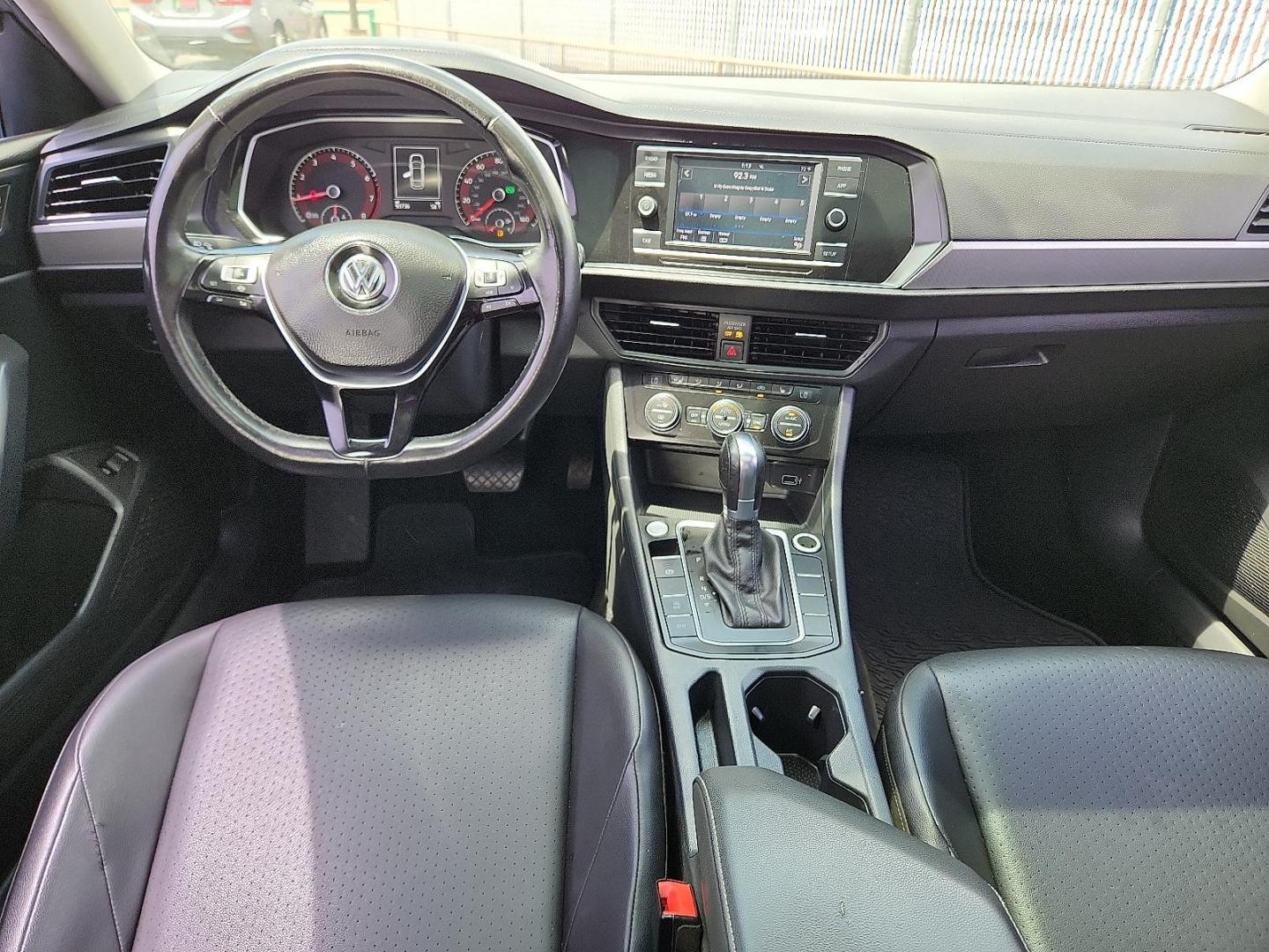 2019 SILVER Volkswagen Jetta 1.4T R-Line (3VWCB7BU4KM) with an 1.4L I-4 gasoline direct injection, DOHC, variable valve control, intercooled turbo, regular unleaded, engine with 147HP engine, located at 4110 Avenue Q, Lubbock, 79412, 33.556553, -101.855820 - 05/03/2025 KEY IN ENVELOPE GOD - Photo#5