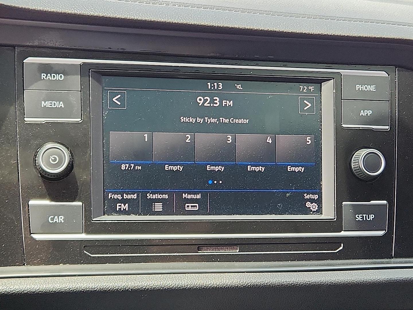 2019 SILVER Volkswagen Jetta 1.4T R-Line (3VWCB7BU4KM) with an 1.4L I-4 gasoline direct injection, DOHC, variable valve control, intercooled turbo, regular unleaded, engine with 147HP engine, located at 4110 Avenue Q, Lubbock, 79412, 33.556553, -101.855820 - 05/03/2025 KEY IN ENVELOPE GOD - Photo#8
