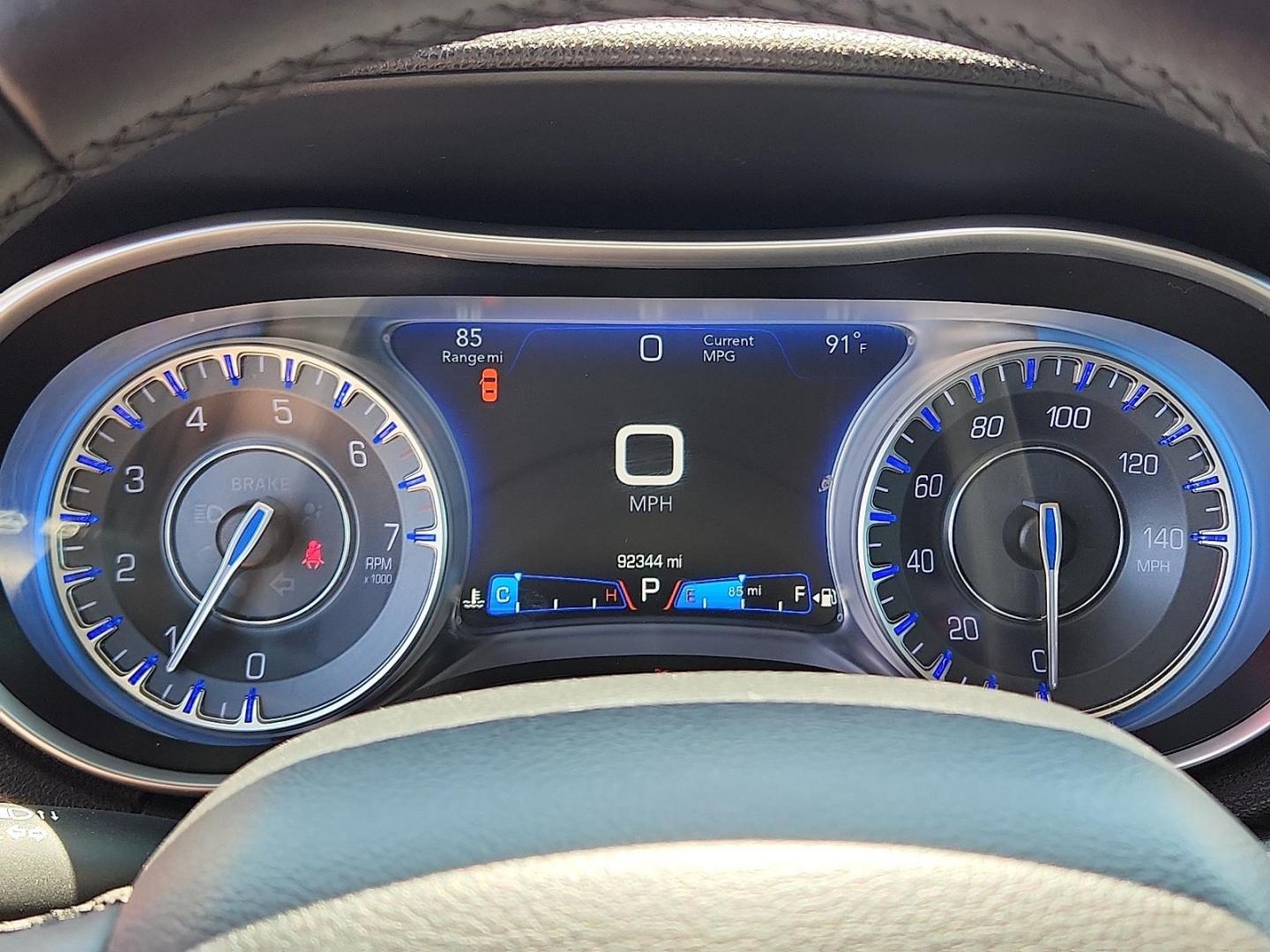 2018 GRAY Chrysler 300 Touring (2C3CCAAG1JH) with an Pentastar 3.6L V-6 DOHC, variable valve control, regular unleaded, engine with 292HP engine, located at 4110 Avenue Q, Lubbock, 79412, 33.556553, -101.855820 - 04/25/2025 key inenvelope god - Photo#9