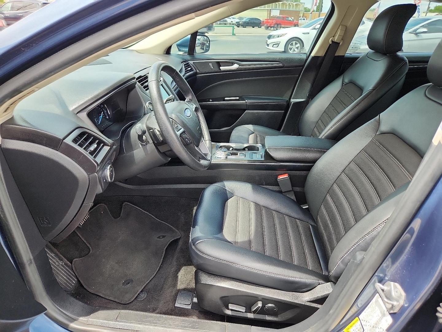 2018 BLUE Ford Fusion SE (3FA6P0HDXJR) with an EcoBoost 1.5L I-4 gasoline direct injection, DOHC, Ti-VCT variable valve control, intercooled turbo, regular unleaded, engine with 181HP engine, located at 4110 Avenue Q, Lubbock, 79412, 33.556553, -101.855820 - 04/29/2025 KEY IN ENVELOPE GOD - Photo#6