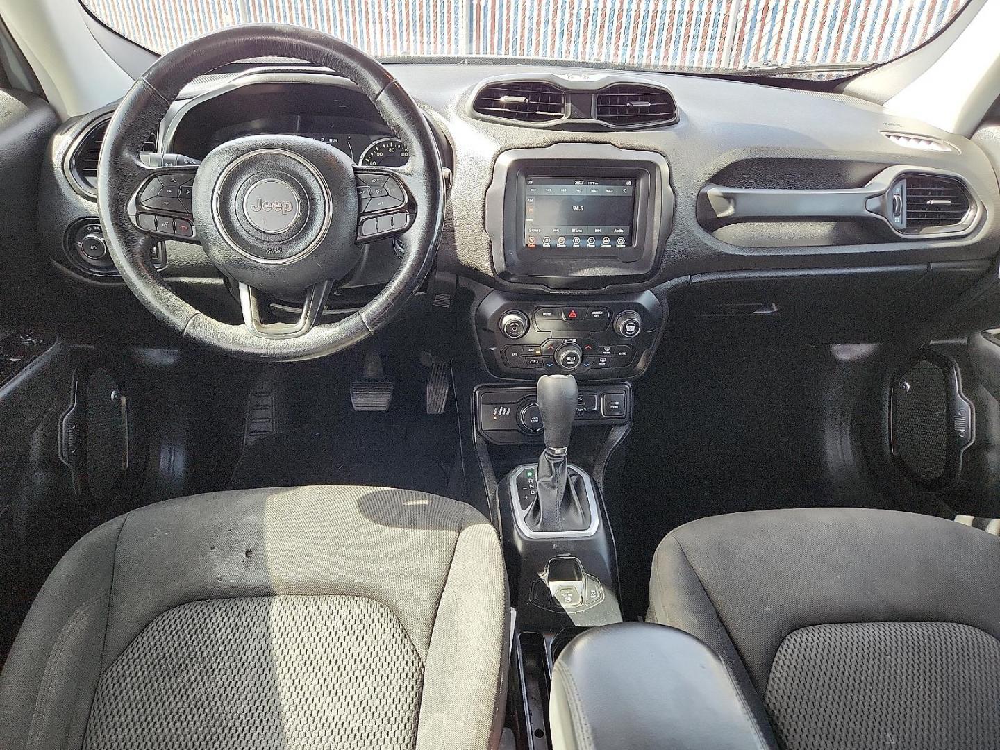 2018 GRAY Jeep Renegade Altitude 4x4 (ZACCJBBB3JP) with an Tigershark MultiAir 2.4L I-4 variable valve control, regular unleaded, engine with 180HP engine, located at 4110 Avenue Q, Lubbock, 79412, 33.556553, -101.855820 - 05/02/2025 KEY IN ENVELOPE GOD - Photo#5