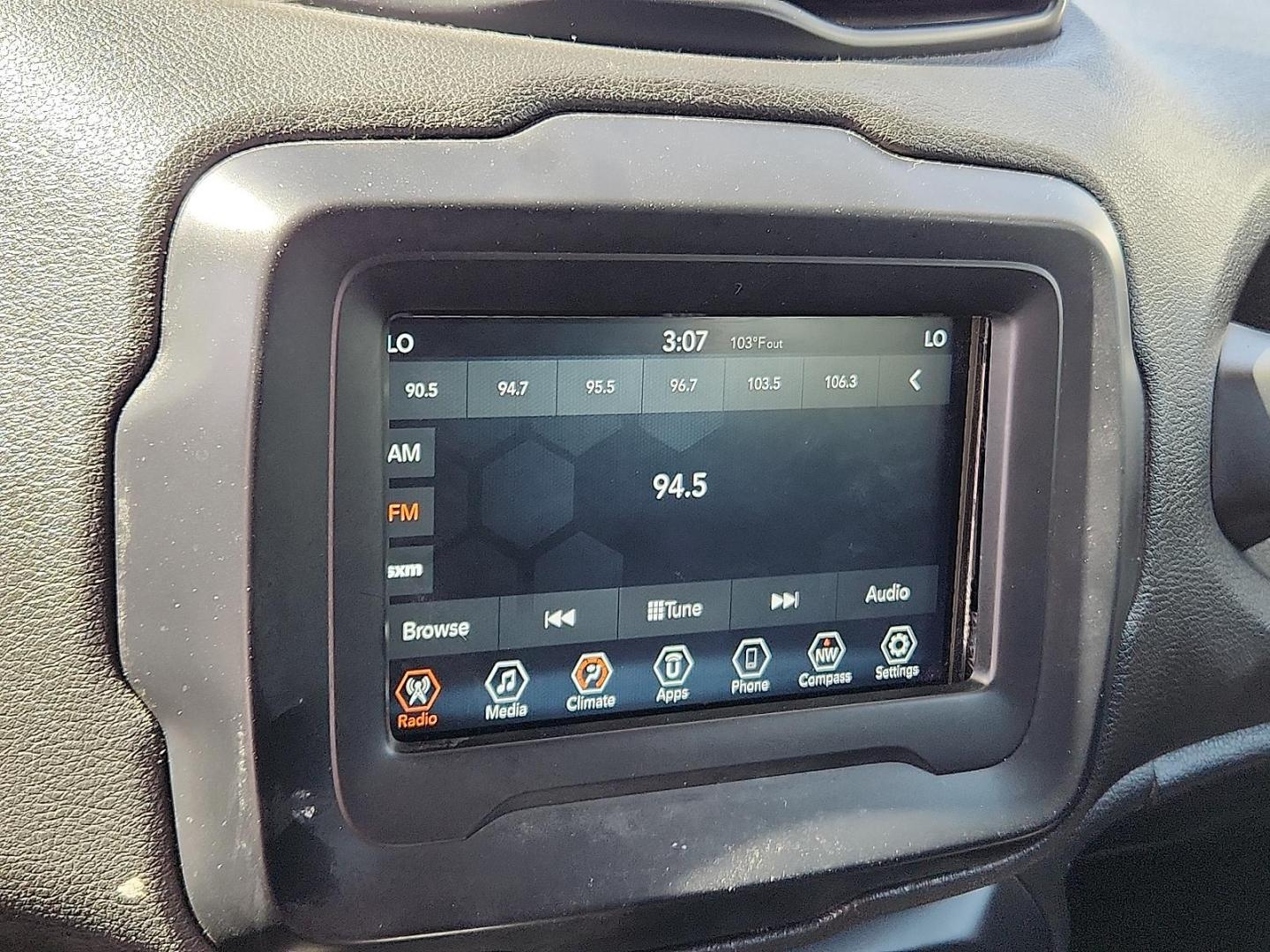 2018 GRAY Jeep Renegade Altitude 4x4 (ZACCJBBB3JP) with an Tigershark MultiAir 2.4L I-4 variable valve control, regular unleaded, engine with 180HP engine, located at 4110 Avenue Q, Lubbock, 79412, 33.556553, -101.855820 - 05/02/2025 KEY IN ENVELOPE GOD - Photo#8