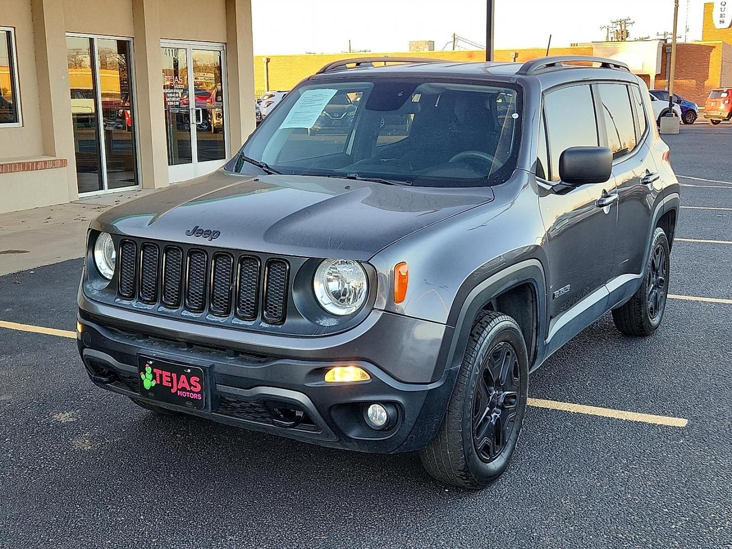 2018 Granite Crystal Metallic Clearcoat - PAU /Black - X9 Jeep Renegade Upland Edition 4x4 (ZACCJBAB2JP) with an Tigershark MultiAir 2.4L I-4 variable valve control, regular unleaded, engine with 180HP engine, located at 4110 Avenue Q, Lubbock, 79412, 33.556553, -101.855820 - Photo#1