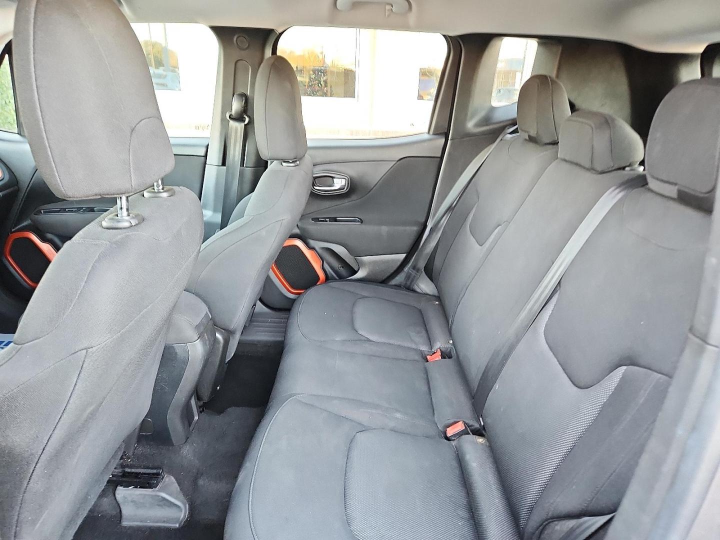 2018 Granite Crystal Metallic Clearcoat - PAU /Black - X9 Jeep Renegade Upland Edition 4x4 (ZACCJBAB2JP) with an Tigershark MultiAir 2.4L I-4 variable valve control, regular unleaded, engine with 180HP engine, located at 4110 Avenue Q, Lubbock, 79412, 33.556553, -101.855820 - Photo#4