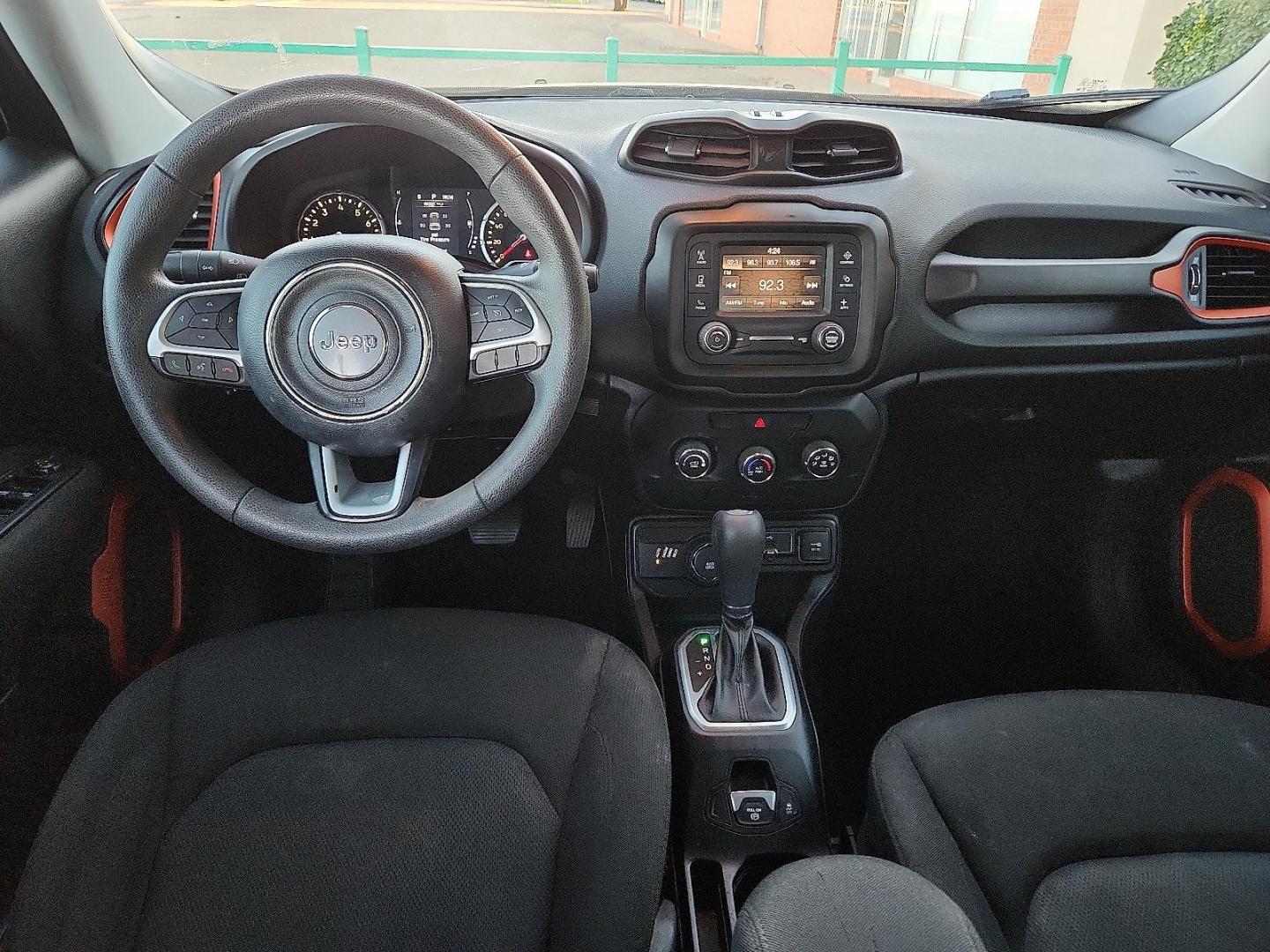 2018 Granite Crystal Metallic Clearcoat - PAU /Black - X9 Jeep Renegade Upland Edition 4x4 (ZACCJBAB2JP) with an Tigershark MultiAir 2.4L I-4 variable valve control, regular unleaded, engine with 180HP engine, located at 4110 Avenue Q, Lubbock, 79412, 33.556553, -101.855820 - Photo#5