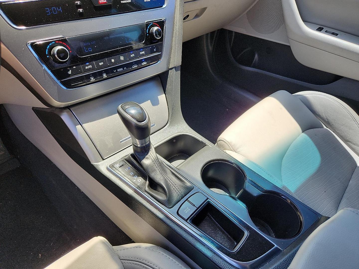 2015 BLUE Hyundai Sonata Sport (5NPE34AF3FH) with an 2.4L I-4 gasoline direct injection, DOHC, variable valve control, regular unleaded, engine with 185HP engine, located at 4110 Avenue Q, Lubbock, 79412, 33.556553, -101.855820 - 05/02/2025 KEY IN ENVELOPE GOD - Photo#11