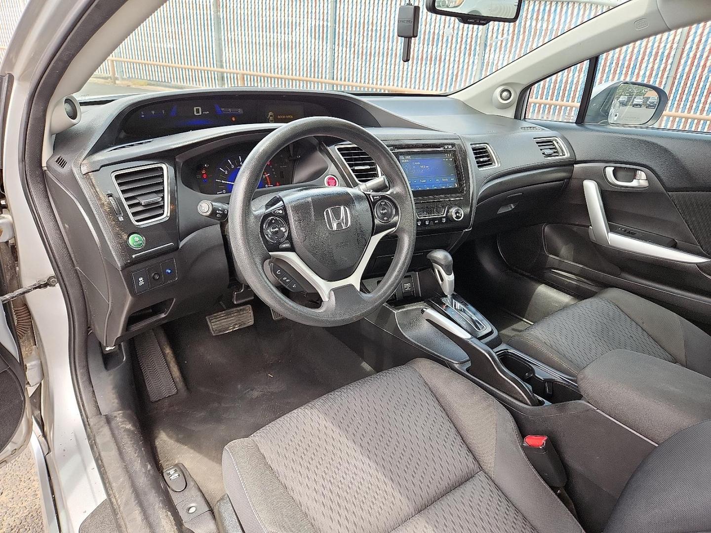 2015 SILVER Honda Civic EX (2HGFG3B84FH) with an 1.8L I-4 i-VTEC variable valve control, regular unleaded, engine with 143HP engine, located at 4110 Avenue Q, Lubbock, 79412, 33.556553, -101.855820 - Photo#5