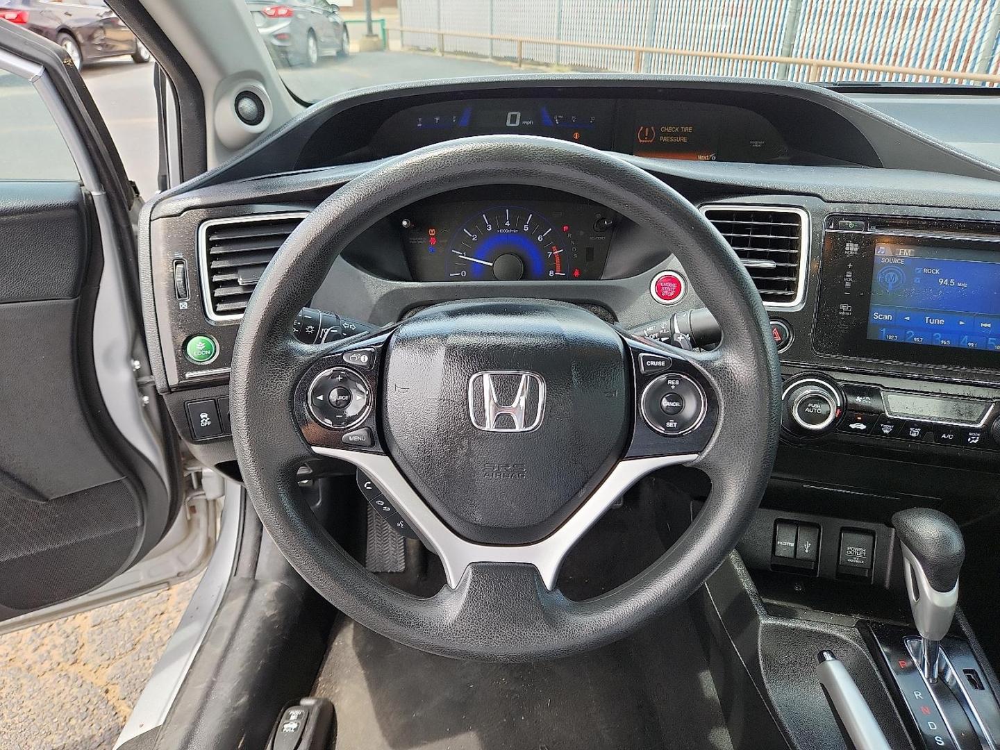 2015 SILVER Honda Civic EX (2HGFG3B84FH) with an 1.8L I-4 i-VTEC variable valve control, regular unleaded, engine with 143HP engine, located at 4110 Avenue Q, Lubbock, 79412, 33.556553, -101.855820 - Photo#10
