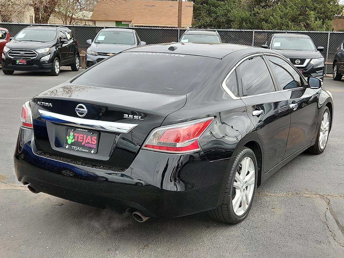 2014 Super Black - KH3 /Charcoal - Z Nissan Altima 3.5 SL (1N4BL3AP0EC) with an VQ 3.5L V-6 DOHC, variable valve control, regular unleaded, engine with 270HP engine, located at 4110 Avenue Q, Lubbock, 79412, 33.556553, -101.855820 - Photo#1