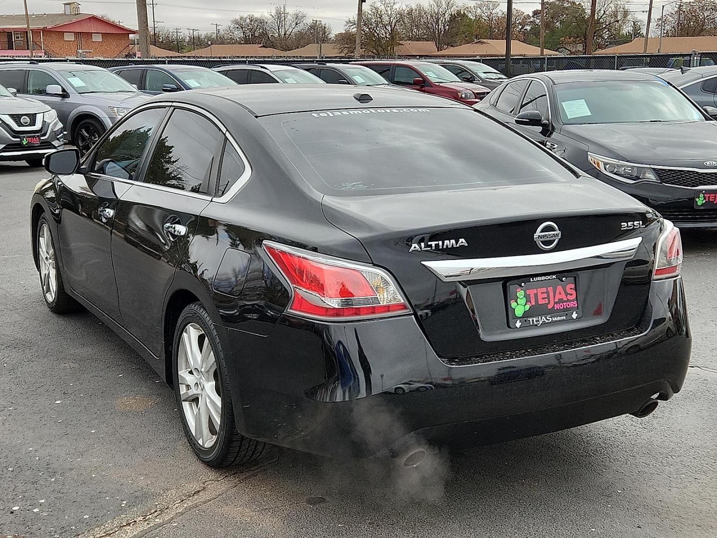 2014 Super Black - KH3 /Charcoal - Z Nissan Altima 3.5 SL (1N4BL3AP0EC) with an VQ 3.5L V-6 DOHC, variable valve control, regular unleaded, engine with 270HP engine, located at 4110 Avenue Q, Lubbock, 79412, 33.556553, -101.855820 - Photo#2