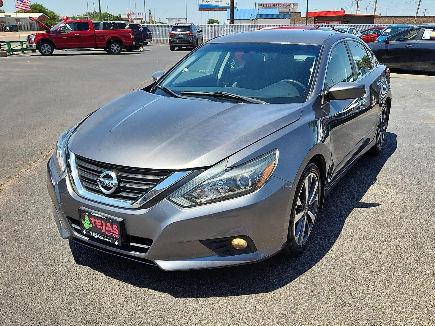 2017 GRAY Nissan Altima 2.5 SR (1N4AL3AP3HC) with an 2.5L I-4 DOHC, variable valve control, regular unleaded, engine with 179HP engine, located at 4110 Avenue Q, Lubbock, 79412, 33.556553, -101.855820 - 06/05/2025 KEY IN ENVELOPE GOD - Photo#3
