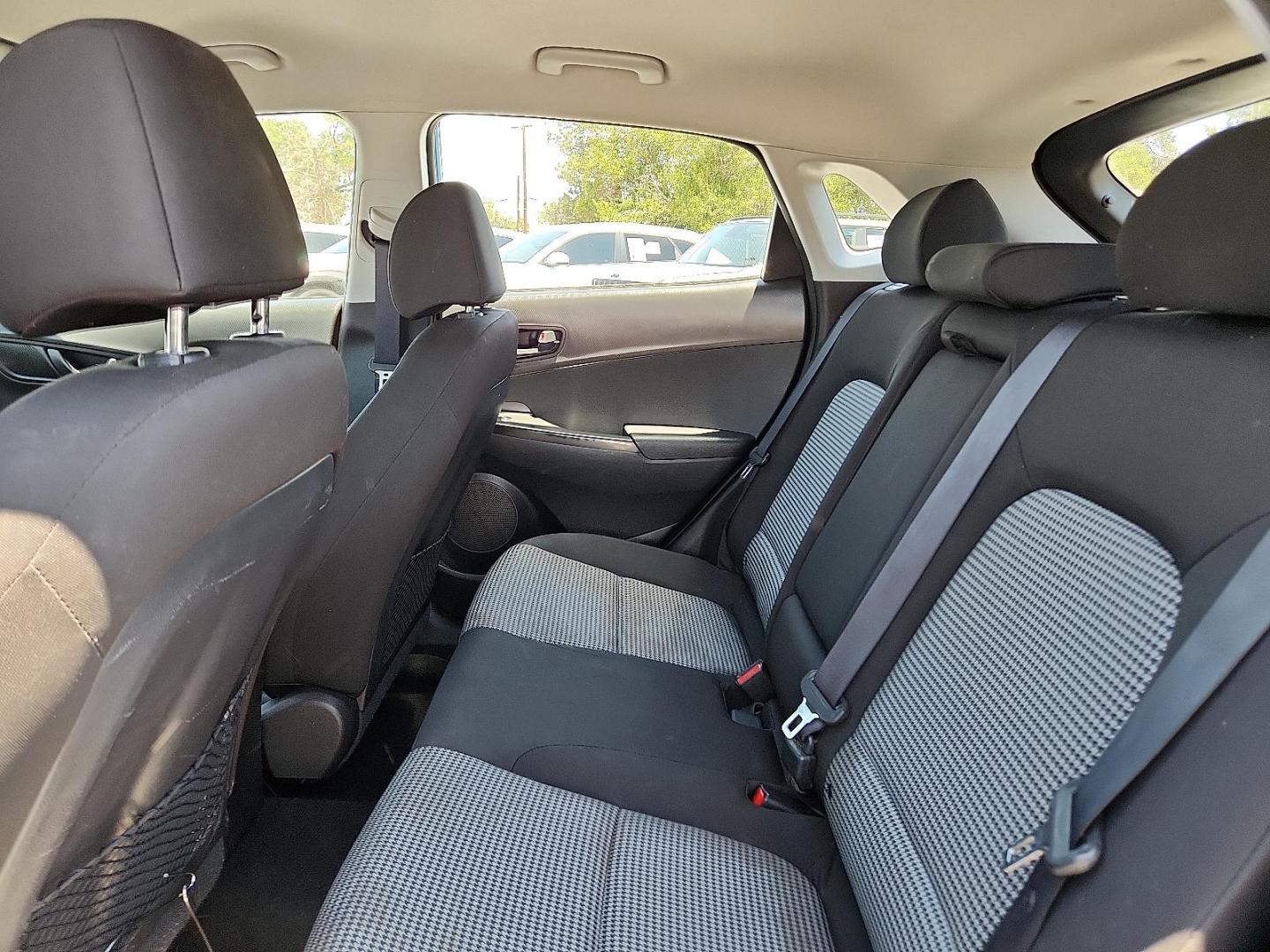 2020 BLUE Hyundai Kona SE (KM8K12AA8LU) with an Nu 2L I-4 DOHC, D-CVVT variable valve control, regular unleaded, engine with 147HP engine, located at 4110 Avenue Q, Lubbock, 79412, 33.556553, -101.855820 - 06/12/2025 KEY IN ENVELOPE GOD - Photo#4