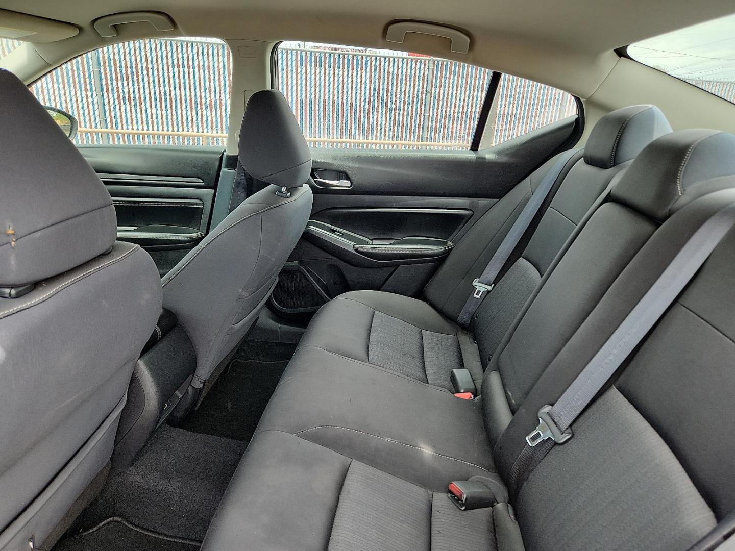 2020 BLACK Nissan Altima S FWD (1N4BL4BV9LC) with an 2.5L I-4 gasoline direct injection, DOHC, CVTCS variable valve control, regular unleaded, engine with 188HP engine, located at 4110 Avenue Q, Lubbock, 79412, 33.556553, -101.855820 - 06/14/2025 KEY IN ENVELOPE GOD - Photo#4