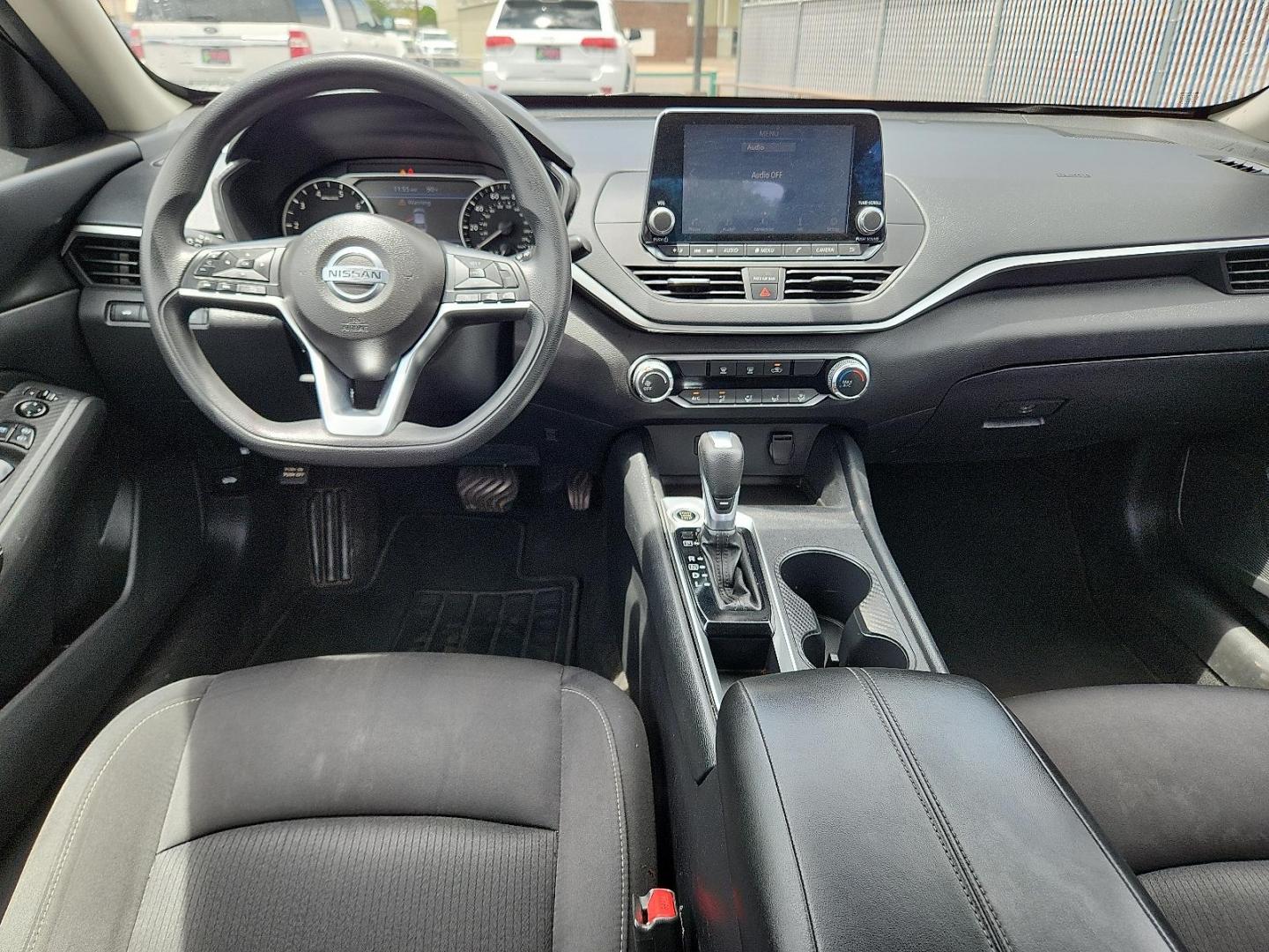 2020 BLACK Nissan Altima S FWD (1N4BL4BV9LC) with an 2.5L I-4 gasoline direct injection, DOHC, CVTCS variable valve control, regular unleaded, engine with 188HP engine, located at 4110 Avenue Q, Lubbock, 79412, 33.556553, -101.855820 - 06/14/2025 KEY IN ENVELOPE GOD - Photo#5