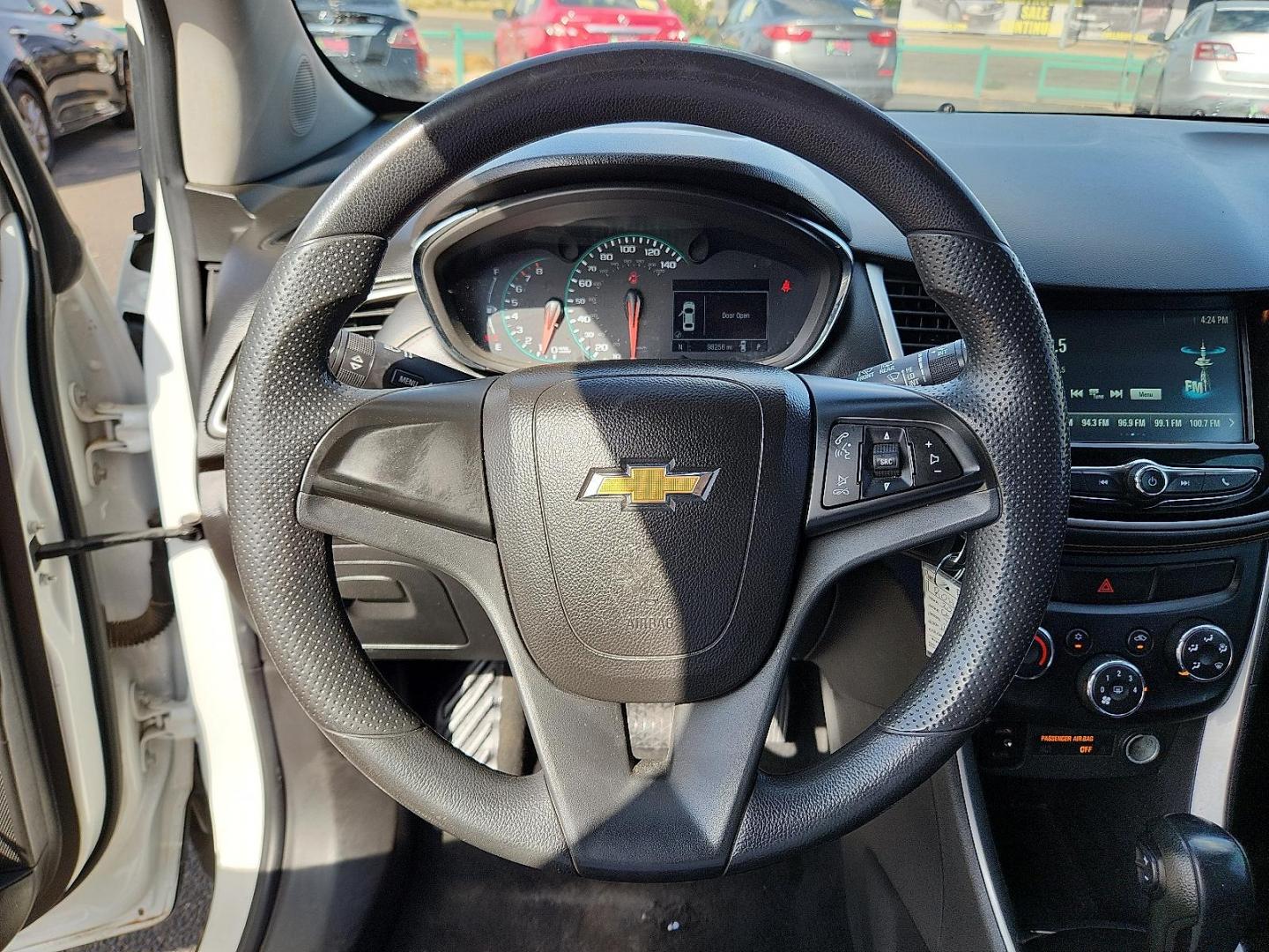 2021 Summit White - GAZ /Jet Black - AES Chevrolet Trax FWD LT (KL7CJLSB2MB) with an ECOTEC 1.4L I-4 DOHC, VVT variable valve control, intercooled turbo, regular unleaded, engine with 138HP engine, located at 4110 Avenue Q, Lubbock, 79412, 33.556553, -101.855820 - Photo#10