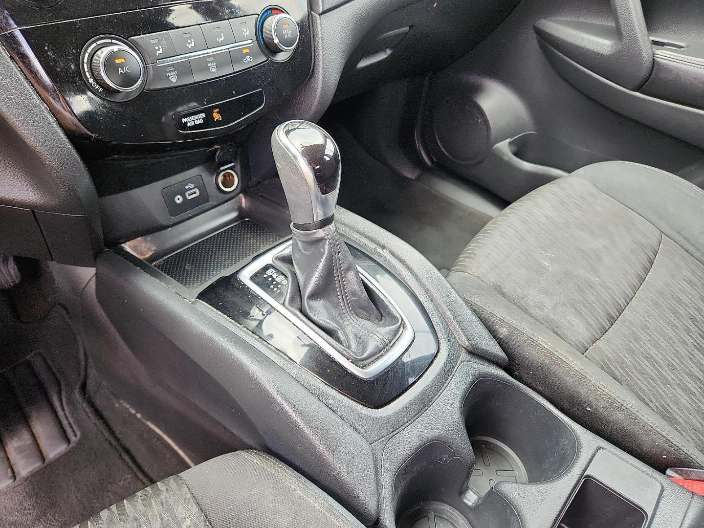 2018 GRAY Nissan Rogue S (5N1AT2MV0JC) with an 2.5L I-4 DOHC, variable valve control, regular unleaded, engine with 170HP engine, located at 4110 Avenue Q, Lubbock, 79412, 33.556553, -101.855820 - 06/21/2025 KEY IN ENVELOPE GOD - Photo#11