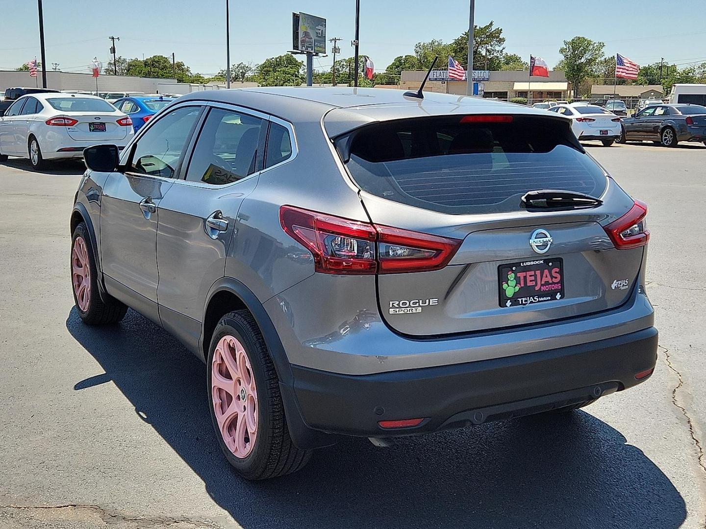2021 GRAY Nissan Rogue Sport S FWD Xtronic CVT (JN1BJ1AV3MW) with an 2L I-4 gasoline direct injection, DOHC, variable valve control, regular unleaded, engine with 141HP engine, located at 4110 Avenue Q, Lubbock, 79412, 33.556553, -101.855820 - 06/21/2025 KEY IN ENVELOPE GOD - Photo#2