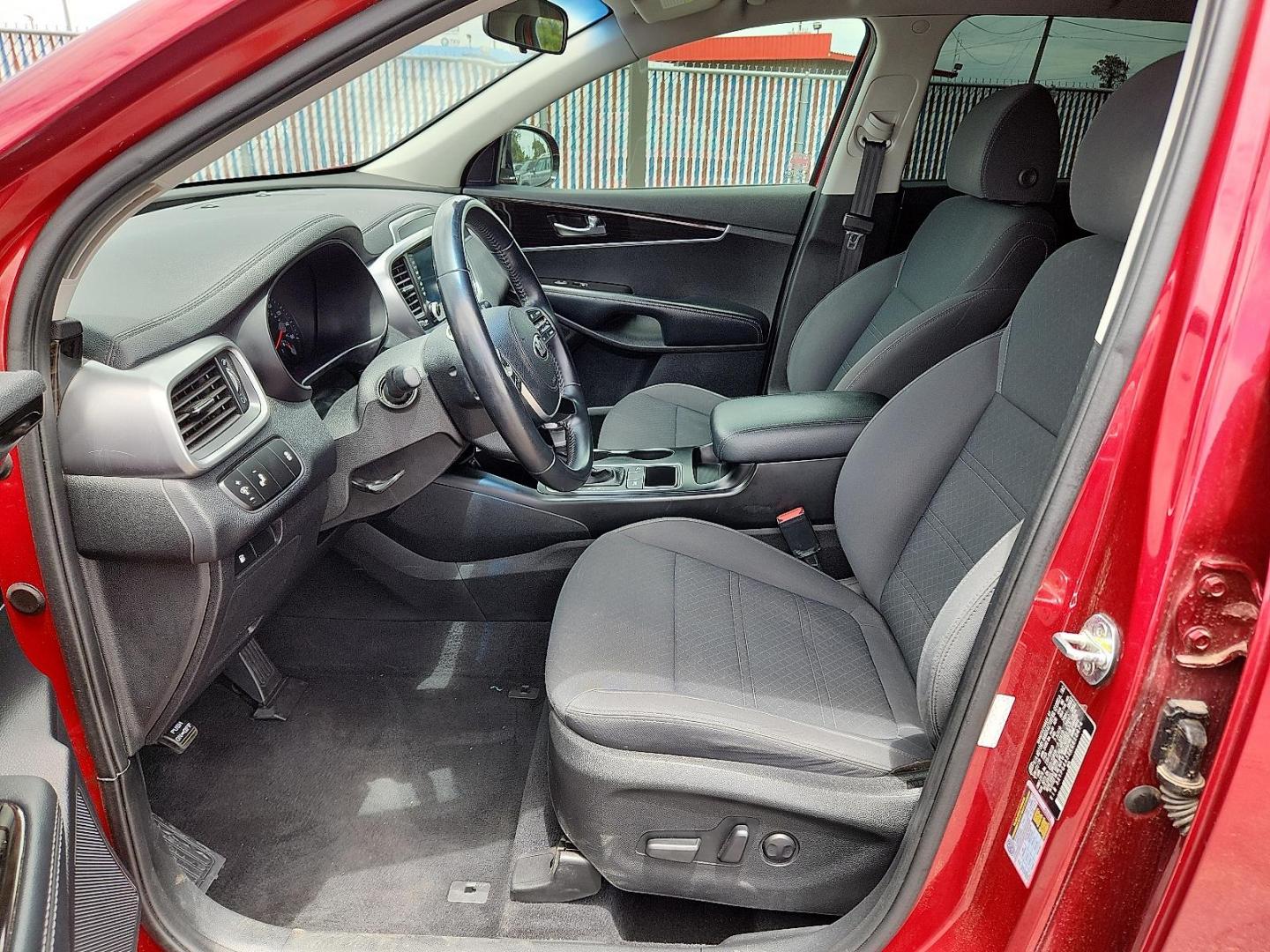 2019 red Kia Sorento 3.3L S (5XYPG4A52KG) with an Lambda II 3.3L V-6 gasoline direct injection, DOHC, D-CVVT variable valve control, regular unleaded, engine with 290HP engine, located at 4110 Avenue Q, Lubbock, 79412, 33.556553, -101.855820 - 06/20/2025 KEY IN ENVELOPE GOD - Photo#6