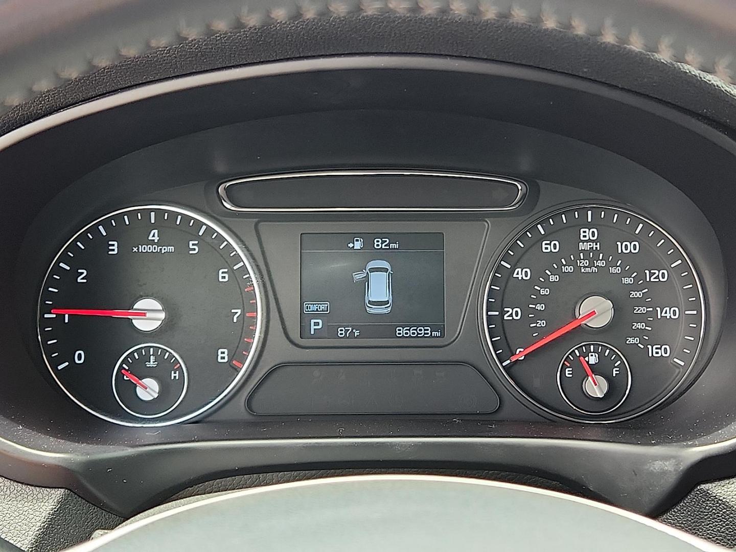 2019 red Kia Sorento 3.3L S (5XYPG4A52KG) with an Lambda II 3.3L V-6 gasoline direct injection, DOHC, D-CVVT variable valve control, regular unleaded, engine with 290HP engine, located at 4110 Avenue Q, Lubbock, 79412, 33.556553, -101.855820 - 06/20/2025 KEY IN ENVELOPE GOD - Photo#9
