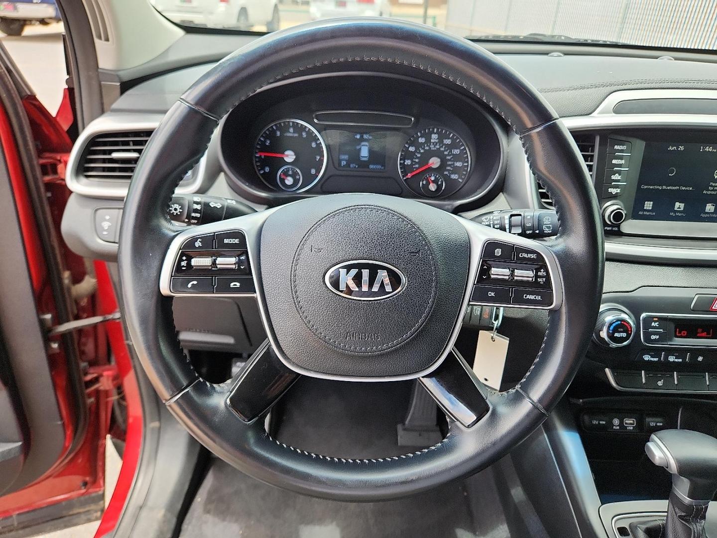 2019 red Kia Sorento 3.3L S (5XYPG4A52KG) with an Lambda II 3.3L V-6 gasoline direct injection, DOHC, D-CVVT variable valve control, regular unleaded, engine with 290HP engine, located at 4110 Avenue Q, Lubbock, 79412, 33.556553, -101.855820 - 06/20/2025 KEY IN ENVELOPE GOD - Photo#10