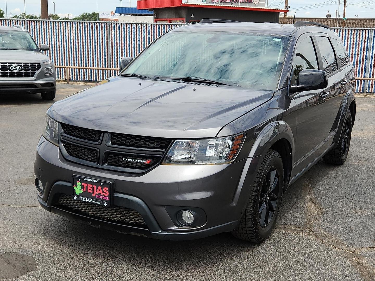 2019 GRAY Dodge Journey SE (3C4PDCBB6KT) with an Tigershark MultiAir 2.4L I-4 DOHC, VVT variable valve control, regular unleaded, engine with 173HP engine, located at 4110 Avenue Q, Lubbock, 79412, 33.556553, -101.855820 - 06/28/2025 KEY IN ENVELOPE GOD - Photo#3