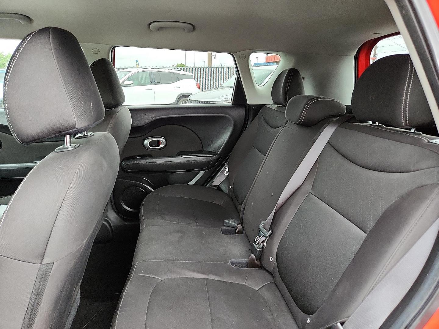 2019 RED Kia Soul (KNDJN2A27K7) with an Gamma 1.6L I-4 gasoline direct injection, DOHC, D-CVVT variable valve control, regular unleaded, engine with 130HP engine, located at 4110 Avenue Q, Lubbock, 79412, 33.556553, -101.855820 - Photo#4