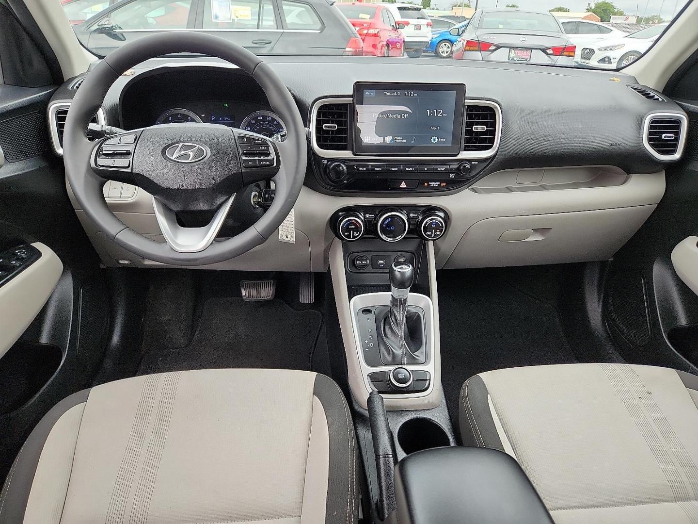 2021 Galactic Gray - R3G /Black - NNB Hyundai Venue SEL (KMHRC8A35MU) with an Smartstream 1.6L I-4 DOHC, CVVT variable valve control, regular unleaded, engine with 121HP engine, located at 4110 Avenue Q, Lubbock, 79412, 33.556553, -101.855820 - Photo#5