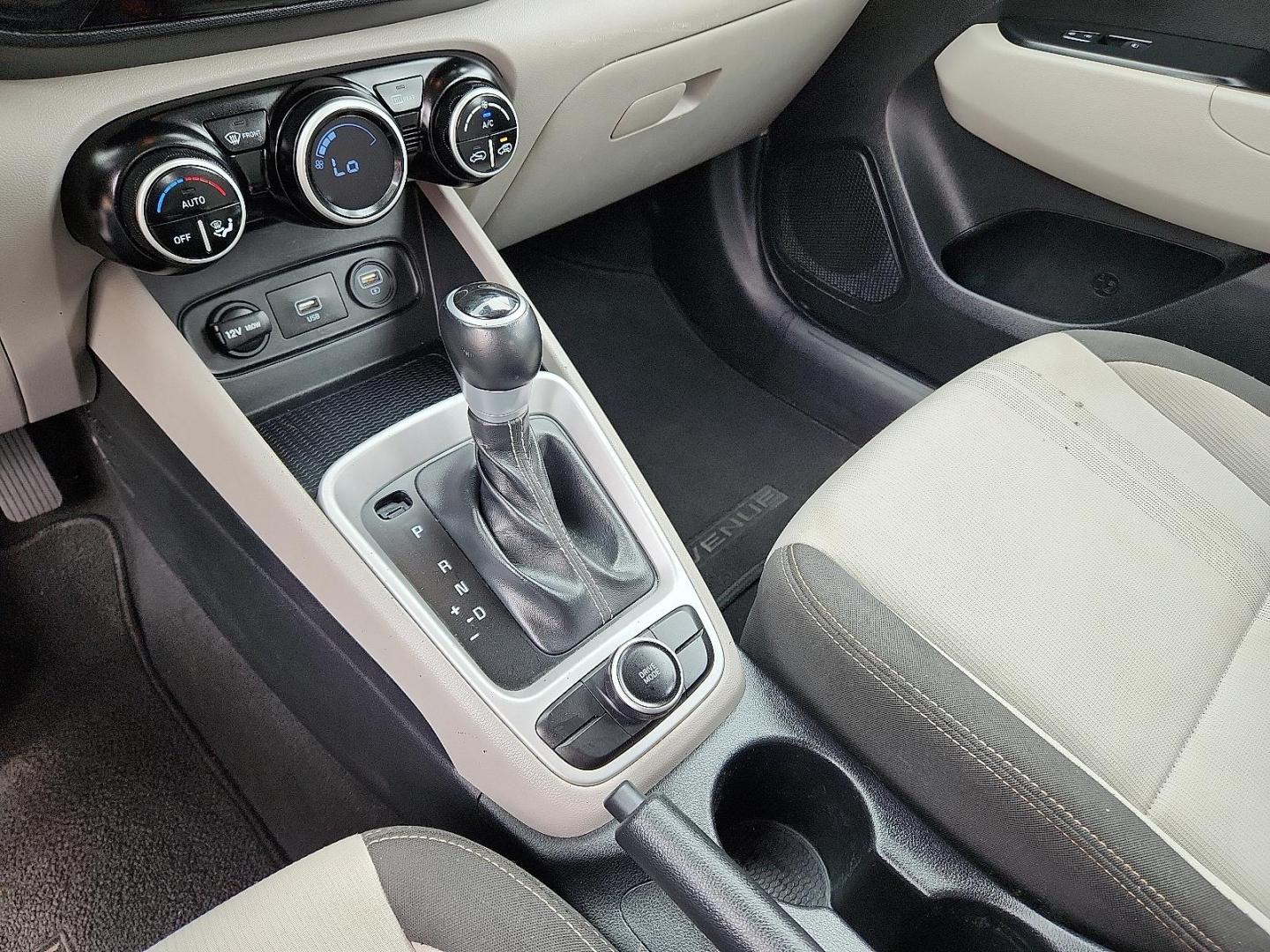 2021 Galactic Gray - R3G /Black - NNB Hyundai Venue SEL (KMHRC8A35MU) with an Smartstream 1.6L I-4 DOHC, CVVT variable valve control, regular unleaded, engine with 121HP engine, located at 4110 Avenue Q, Lubbock, 79412, 33.556553, -101.855820 - Photo#11