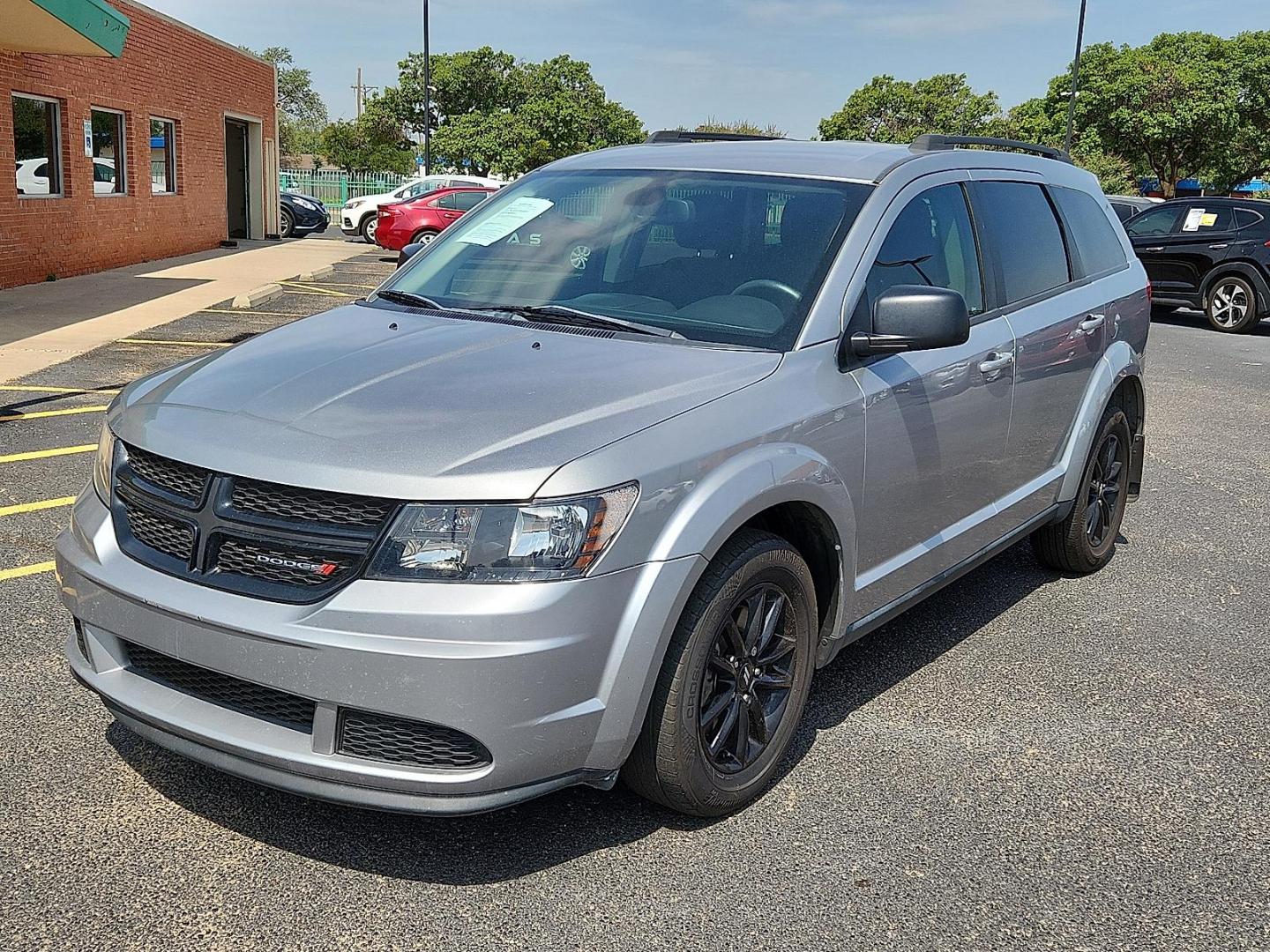 2020 Billet Clearcoat - PSC /Black - X9 Dodge Journey SE Value (3C4PDCAB8LT) with an Tigershark MultiAir 2.4L I-4 DOHC, VVT variable valve control, regular unleaded, engine with 173HP engine, located at 4110 Avenue Q, Lubbock, 79412, 33.556553, -101.855820 - 07/05/2025 KEY IN ENVELOPE GOD - Photo#4
