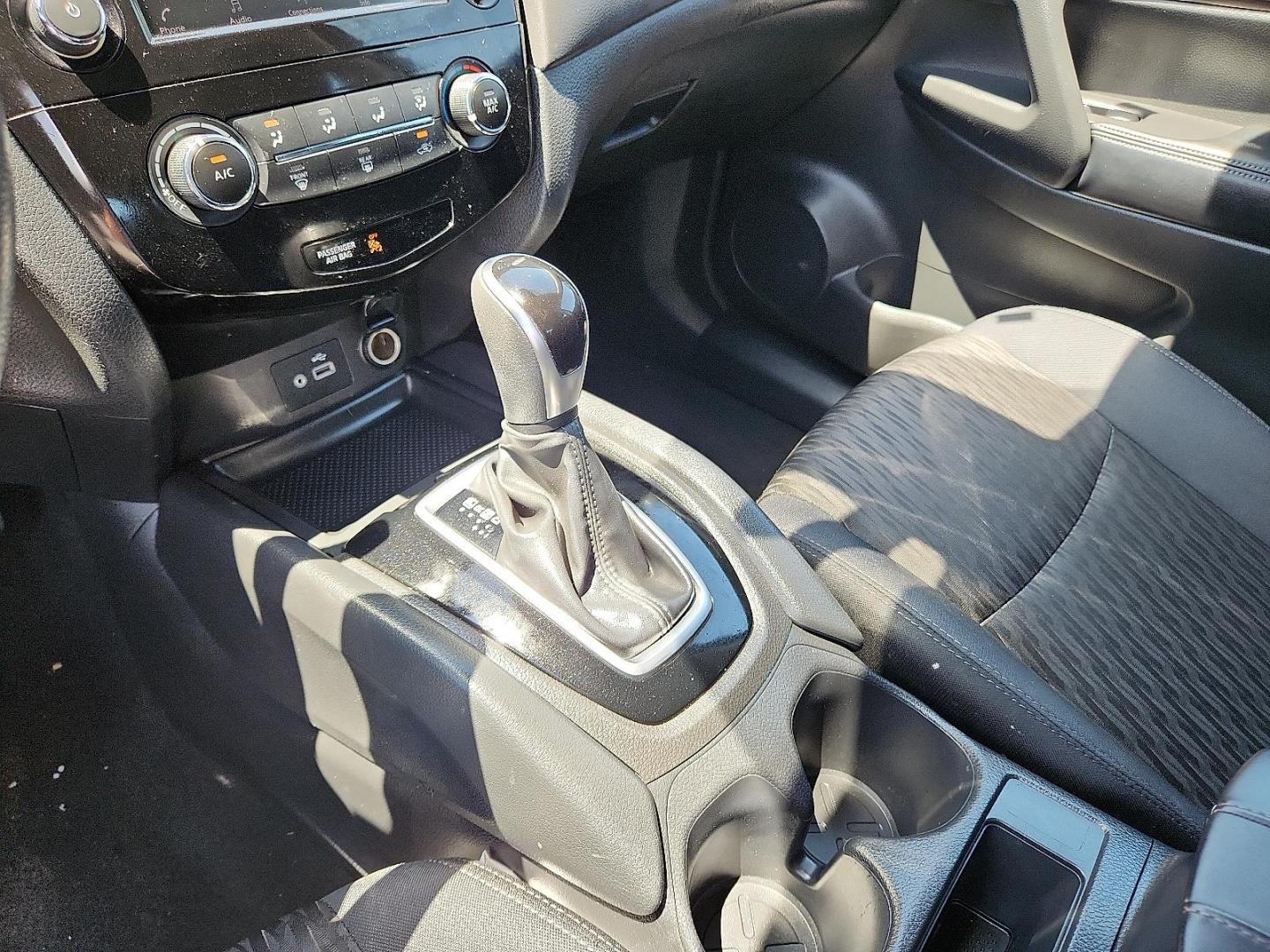 2019 BLACK Nissan Rogue S (5N1AT2MT2KC) with an 2.5L I-4 DOHC, variable valve control, regular unleaded, engine with 170HP engine, located at 4110 Avenue Q, Lubbock, 79412, 33.556553, -101.855820 - 07/05/2025 KEY IN ENVELOPE GOD - Photo#11