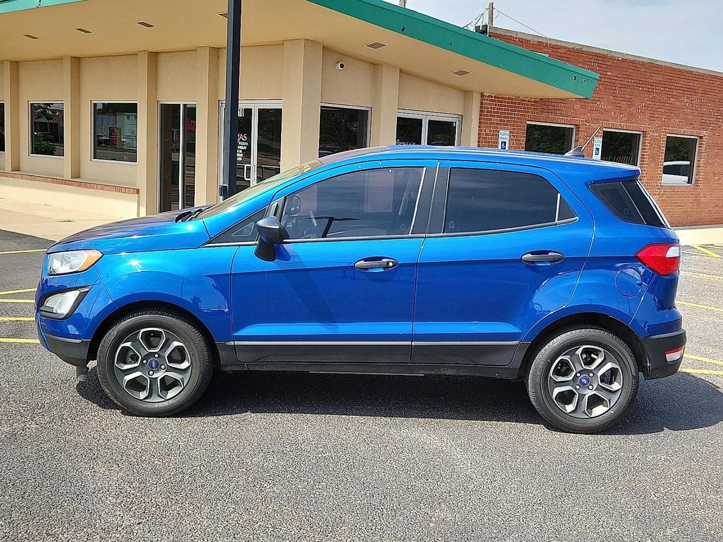 2021 Lightning Blue Metallic - N6 /Medium Stone - MM Ford EcoSport S (MAJ3S2FE8MC) with an EcoBoost 1L I-3 gasoline direct injection, DOHC, variable valve control, intercooled turbo, regular unleaded, engine with 123HP engine, located at 4110 Avenue Q, Lubbock, 79412, 33.556553, -101.855820 - 07/29/2025 KEY IN ENVELOPE GOD - Photo#3