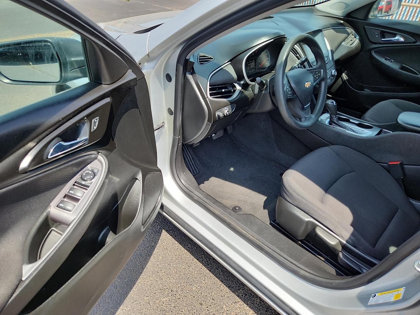 2020 Silver Ice Metallic - GAN /Jet Black - H1T Chevrolet Malibu FWD LS (1G1ZB5STXLF) with an ECOTEC 1.5L I-4 gasoline direct injection, DOHC, VVT variable valve control, intercooled turbo, regular unleaded, engine with 160HP engine, located at 4110 Avenue Q, Lubbock, 79412, 33.556553, -101.855820 - 07/11/2025 key in envelope god - Photo#7