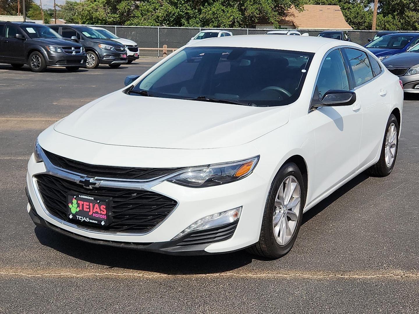 2020 WHITE Chevrolet Malibu FWD LT (1G1ZD5ST5LF) with an ECOTEC 1.5L I-4 gasoline direct injection, DOHC, VVT variable valve control, intercooled turbo, regular unleaded, engine with 160HP engine, located at 4110 Avenue Q, Lubbock, 79412, 33.556553, -101.855820 - 07/12/2025 KEY IN ENVELOPE GOD - Photo#3