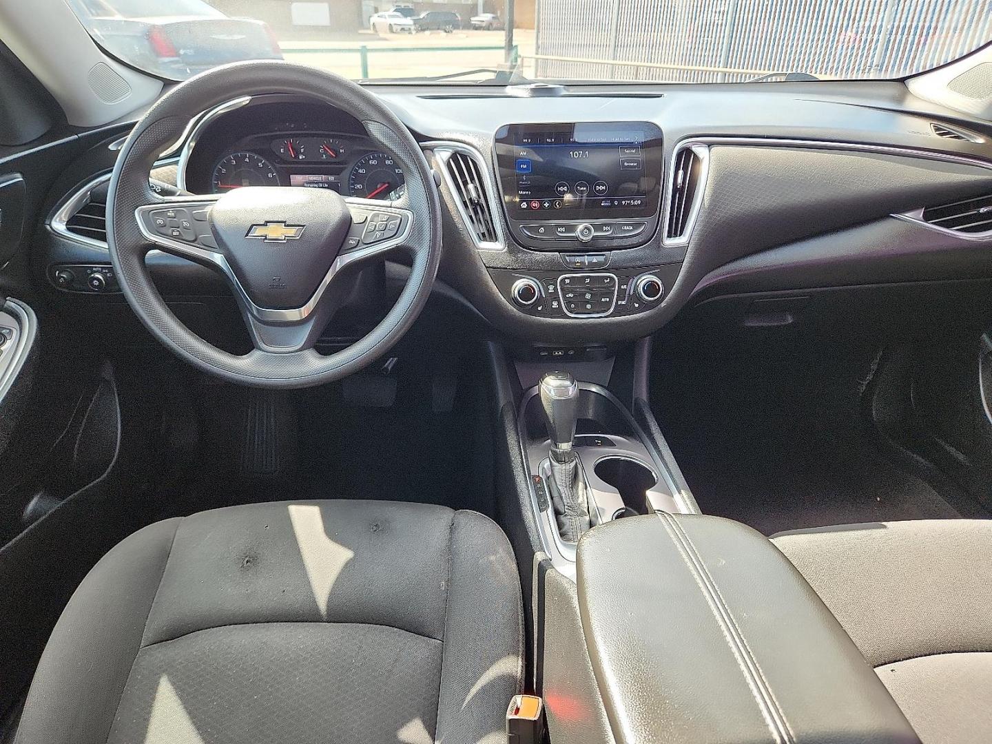 2020 WHITE Chevrolet Malibu FWD LT (1G1ZD5ST5LF) with an ECOTEC 1.5L I-4 gasoline direct injection, DOHC, VVT variable valve control, intercooled turbo, regular unleaded, engine with 160HP engine, located at 4110 Avenue Q, Lubbock, 79412, 33.556553, -101.855820 - 07/12/2025 KEY IN ENVELOPE GOD - Photo#5