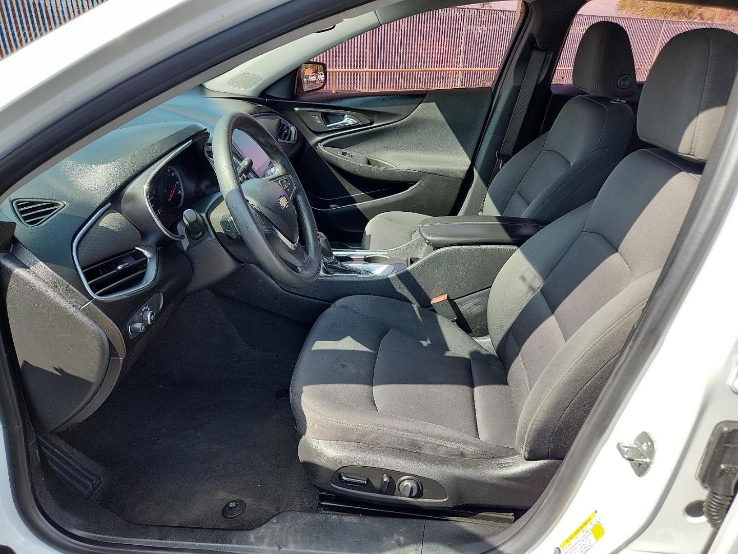 2020 WHITE Chevrolet Malibu FWD LT (1G1ZD5ST5LF) with an ECOTEC 1.5L I-4 gasoline direct injection, DOHC, VVT variable valve control, intercooled turbo, regular unleaded, engine with 160HP engine, located at 4110 Avenue Q, Lubbock, 79412, 33.556553, -101.855820 - 07/12/2025 KEY IN ENVELOPE GOD - Photo#6