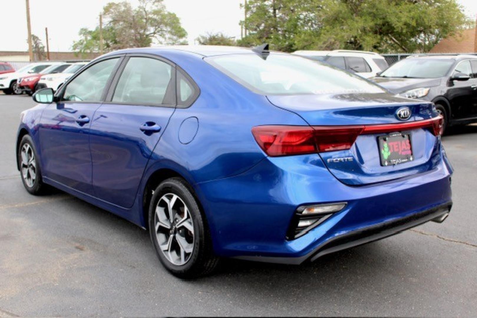 2019 BLUE Kia Forte LXS (3KPF24AD0KE) with an 2L I-4 DOHC, D-CVVT variable valve control, regular unleaded, engine with 147HP engine, located at 4110 Avenue Q, Lubbock, 79412, 33.556553, -101.855820 - 07/12/2025 KEY IN ENVELOPE GOD- Photo#2