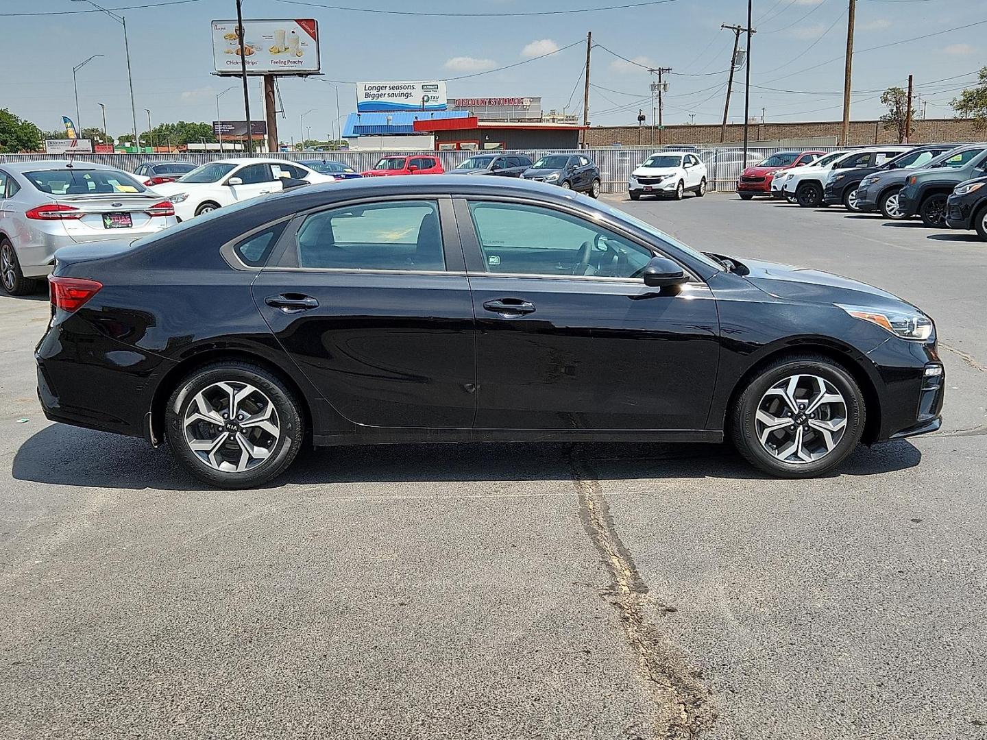 2021 Aurora Black - ABP /Black - WK Kia Forte LXS (3KPF24AD8ME) with an 2L I-4 DOHC, D-CVVT variable valve control, regular unleaded, engine with 147HP engine, located at 4110 Avenue Q, Lubbock, 79412, 33.556553, -101.855820 - Photo#1