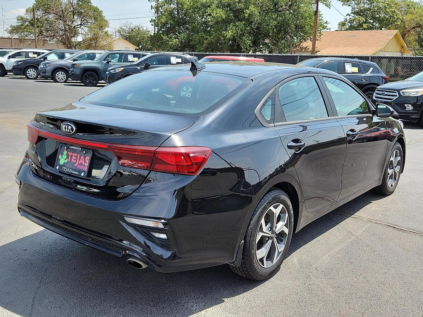 2021 Aurora Black - ABP /Black - WK Kia Forte LXS (3KPF24AD8ME) with an 2L I-4 DOHC, D-CVVT variable valve control, regular unleaded, engine with 147HP engine, located at 4110 Avenue Q, Lubbock, 79412, 33.556553, -101.855820 - Photo#2