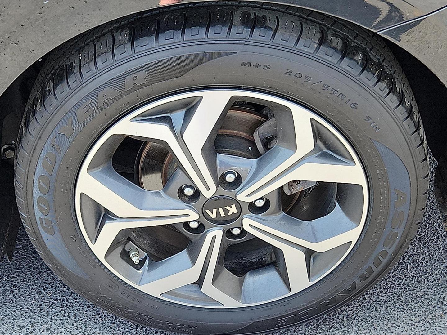 2021 Aurora Black - ABP /Black - WK Kia Forte LXS (3KPF24AD8ME) with an 2L I-4 DOHC, D-CVVT variable valve control, regular unleaded, engine with 147HP engine, located at 4110 Avenue Q, Lubbock, 79412, 33.556553, -101.855820 - Photo#5
