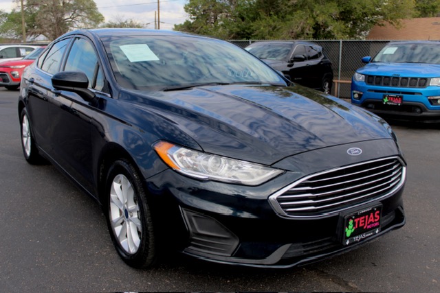 photo of 2020 Ford Fusion SE