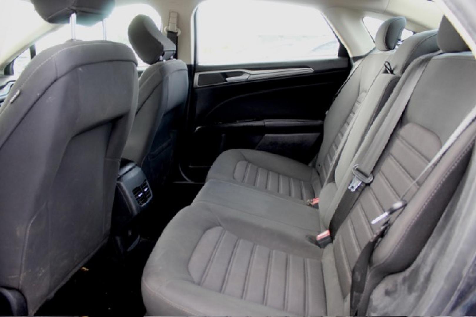 2020 Alto Blue Metallic Tinted Clearcoat - L3 /Ebony - DT Ford Fusion SE (3FA6P0HD3LR) with an EcoBoost 1.5L I-4 gasoline direct injection, DOHC, variable valve control, intercooled turbo, regular unleaded, engine with 181HP engine, located at 4110 Avenue Q, Lubbock, 79412, 33.556553, -101.855820 - 07/19/2025 KEY IN ENVELOPE GOD- Photo#6