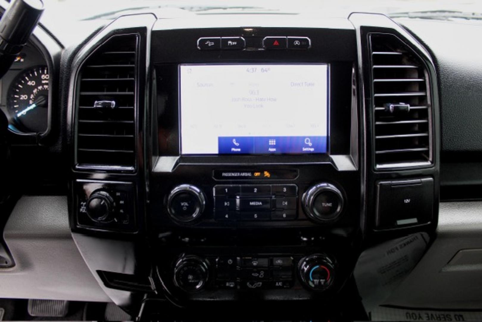 2020 WHITE Ford F-150 XL (1FTEW1E59LK) with an 5L V-8 port/direct injection, DOHC, variable valve control, regular unleaded, engine with 395HP engine, located at 4110 Avenue Q, Lubbock, 79412, 33.556553, -101.855820- Photo#7