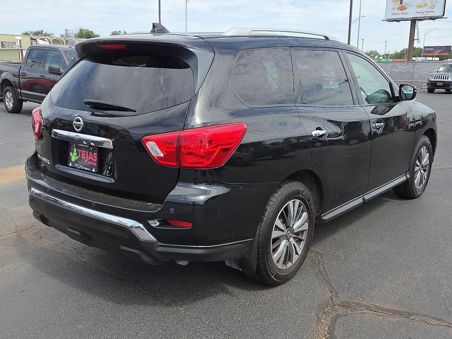2019 Magnetic Black Pearl - G41 /Charcoal - G Nissan Pathfinder S (5N1DR2MN0KC) with an 3.5L V-6 gasoline direct injection, DOHC, variable valve control, regular unleaded, engine with 284HP engine, located at 4110 Avenue Q, Lubbock, 79412, 33.556553, -101.855820 - 07/23/2025 KEY IN ENVELOPE GOD - Photo#2