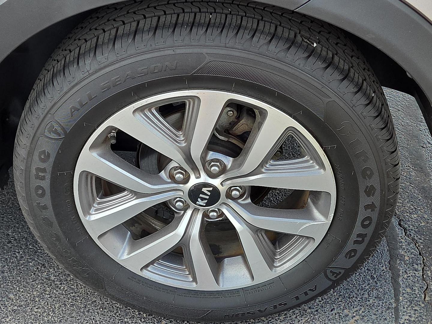 2016 Mineral Silver - E6S /Black - WK Kia Sportage LX (KNDPB3AC2G7) with an Theta II 2.4L I-4 gasoline direct injection, DOHC, D-CVVT variable valve control, regular unleaded, engine with 182HP engine, located at 4110 Avenue Q, Lubbock, 79412, 33.556553, -101.855820 - 07/23/2025 KEY IN ENVELOPE GOD - Photo#5