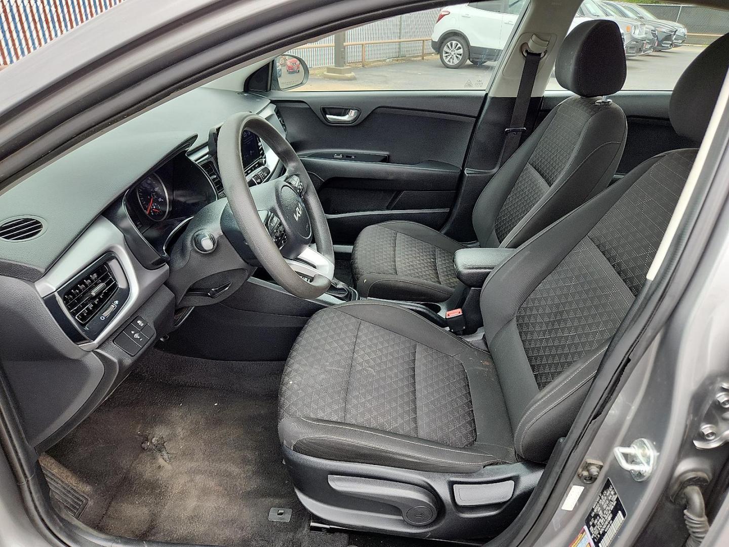 2022 GRAY Kia Rio S (3KPA24AD5NE) with an Gamma-II 1.6L I-4 DOHC, variable valve control, regular unleaded, engine with 120HP engine, located at 4110 Avenue Q, Lubbock, 79412, 33.556553, -101.855820 - Photo#6