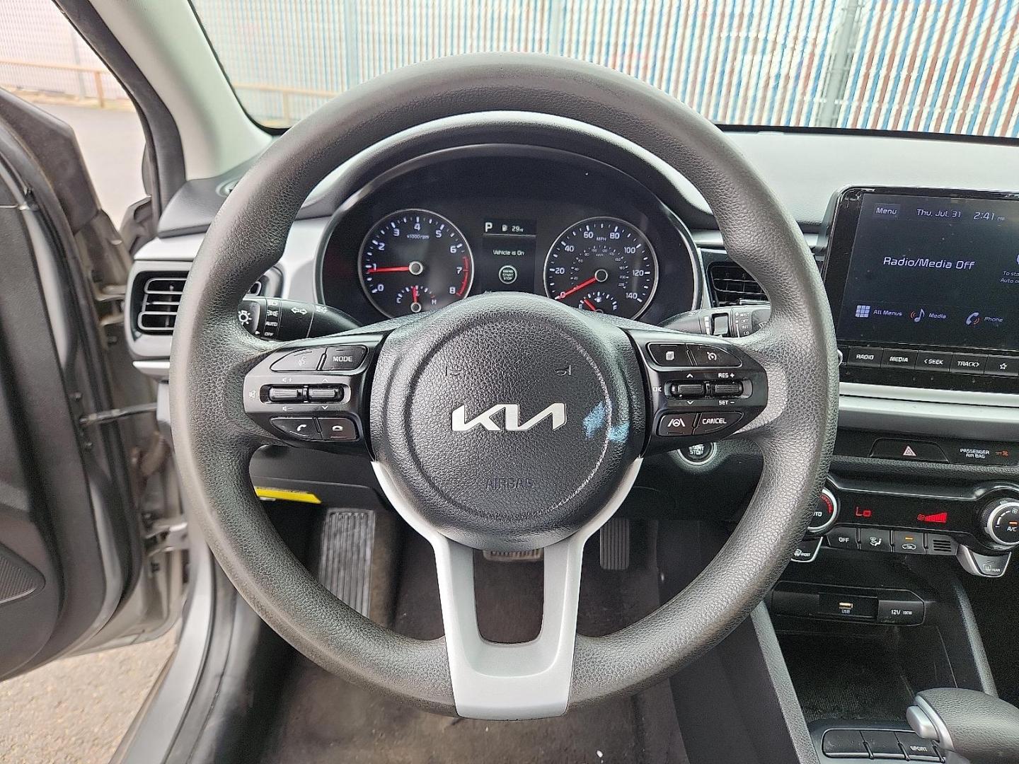 2022 GRAY Kia Rio S (3KPA24AD5NE) with an Gamma-II 1.6L I-4 DOHC, variable valve control, regular unleaded, engine with 120HP engine, located at 4110 Avenue Q, Lubbock, 79412, 33.556553, -101.855820 - Photo#10